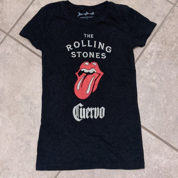 jose cuervo Tops - 🍀Jose Cuervo T-shirt size SM